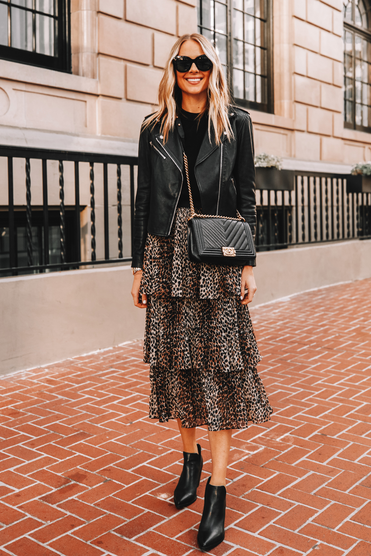 LEOPARD PRINT SKIRT & BLACK TURTLENECK