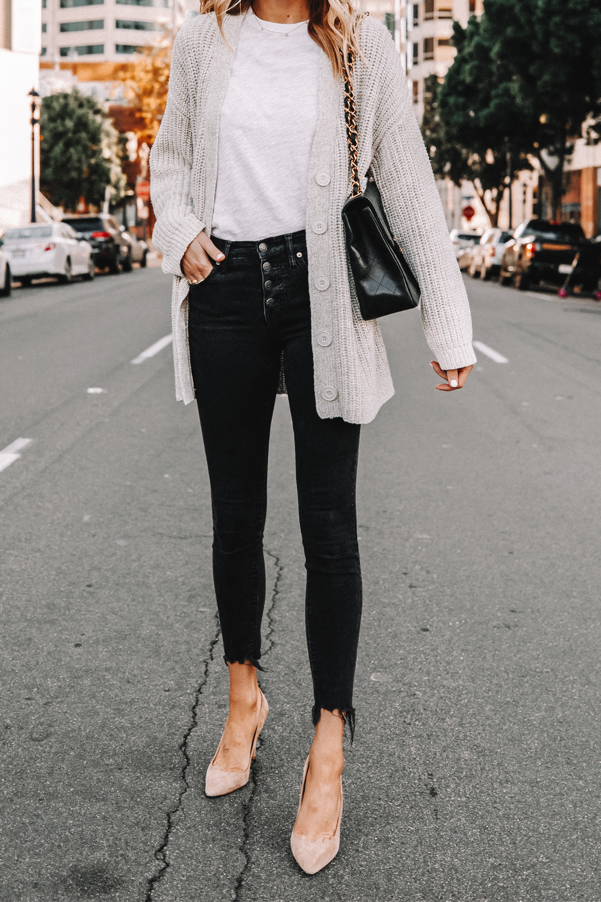 Styling a Chunky Cardigan With My Favorite White T Shirt Jeans and Heels Fashion Jackson