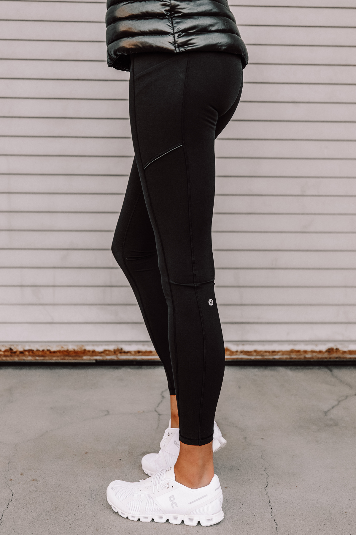 Fashion Jackson Wearing lululemon Speed Up Leggings