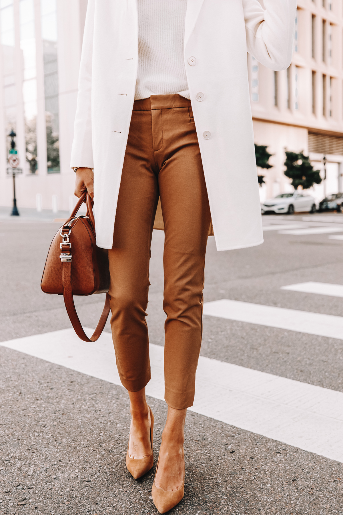 Petite white linen pants + neon yellow blouse