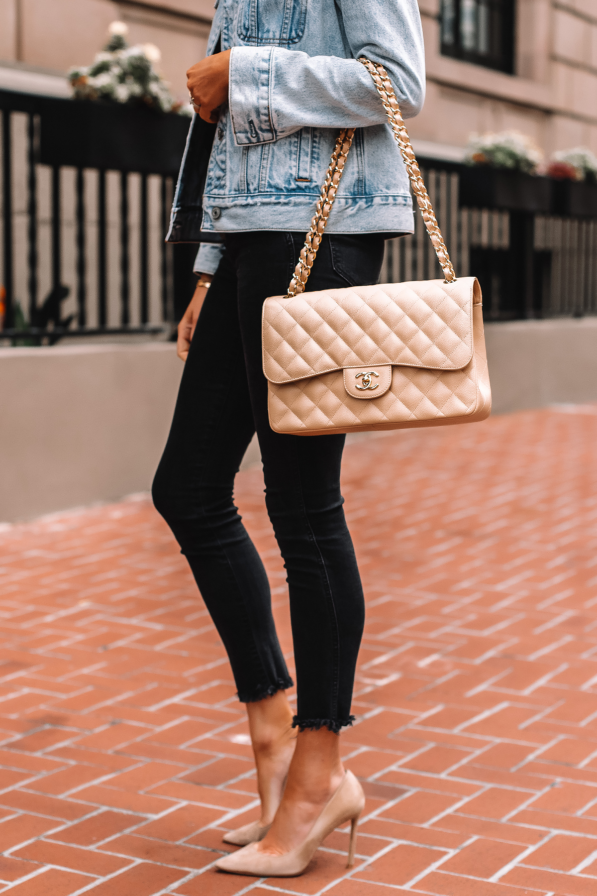 Fashion Jackson Wearing Denim Jacket Black Raw Hem Skinny Jeans Nude Pumps Chanel Jumbo Beige Clair Handbag