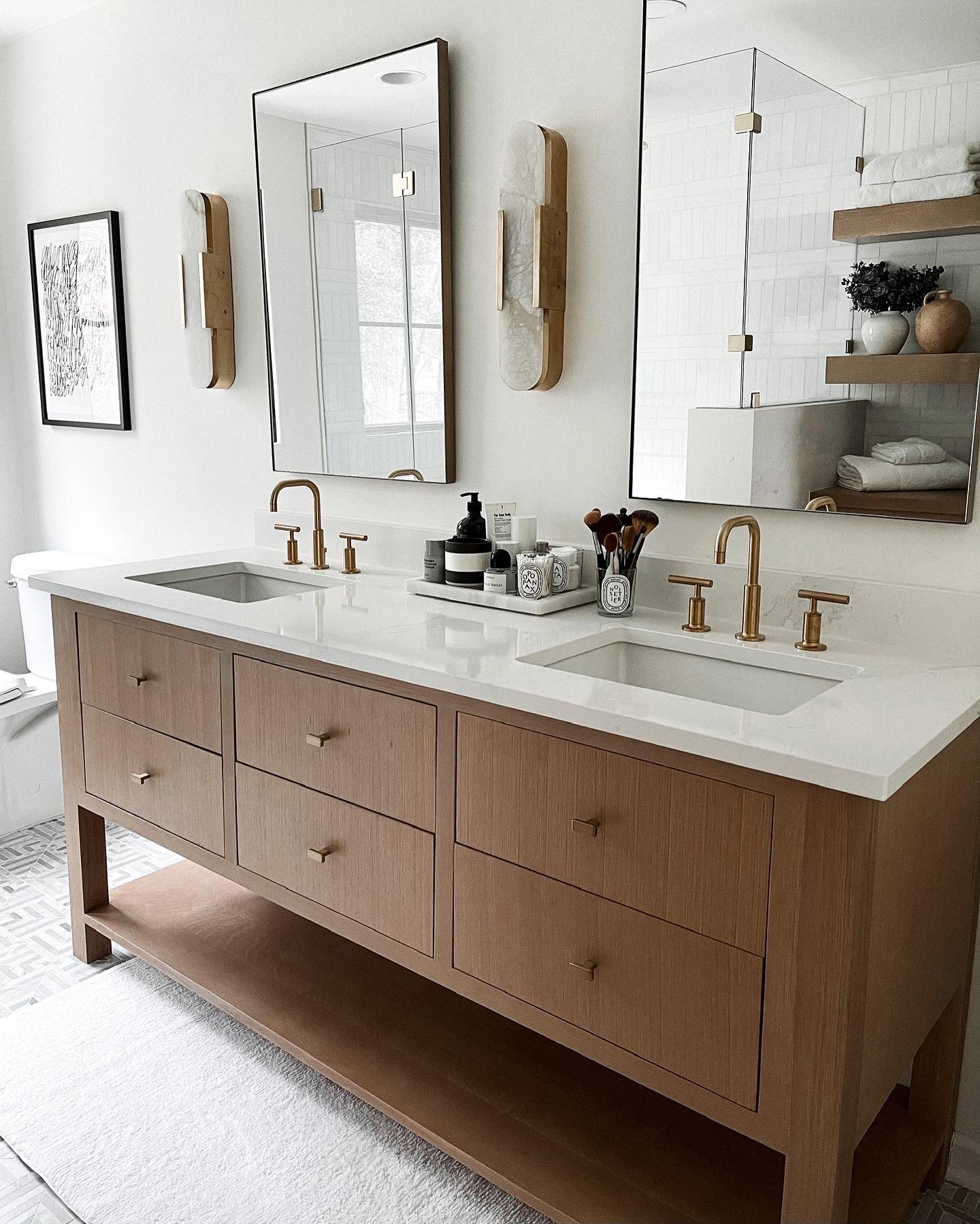 Fashion Jackson Transitional Bathroom White Oak Vanity White Quartz Counters Kelly Wearstler Lights