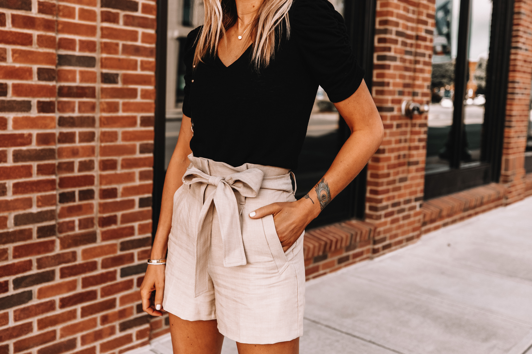 Paperbag waist shorts online outfit