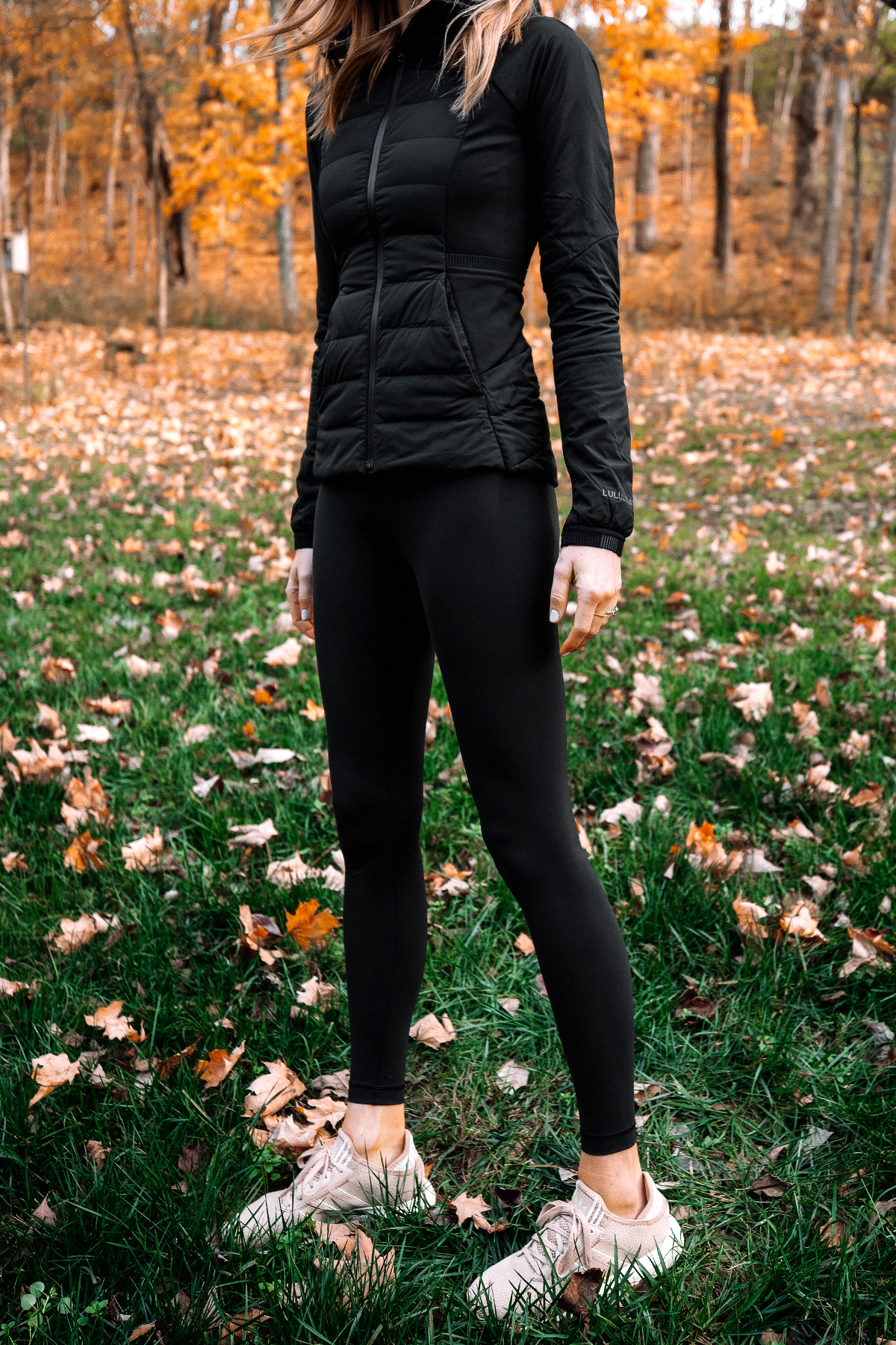 Fashion Jackson Wearing lululemon Black Jacket Black Leggings