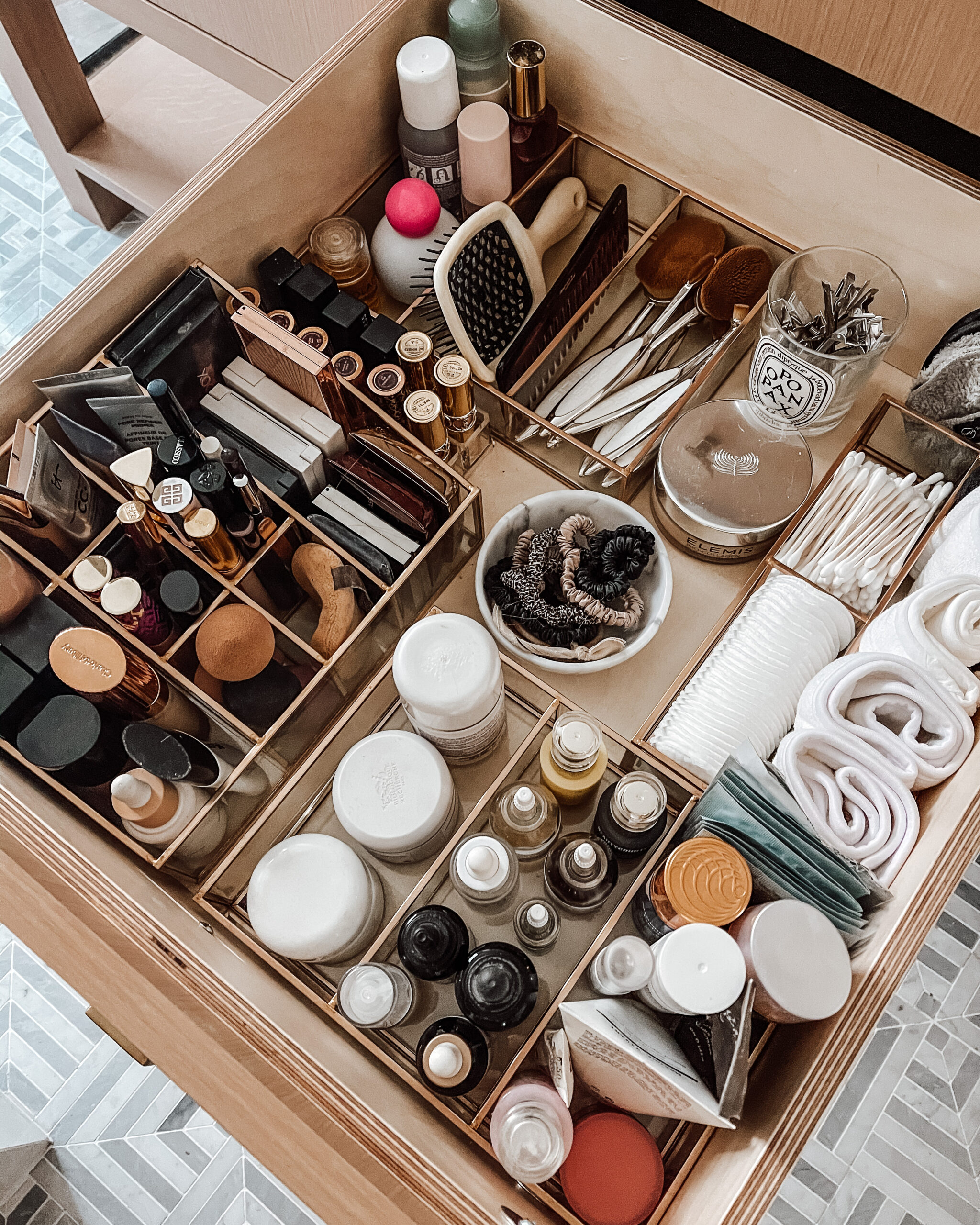 How I Keep My Bathroom Drawers Organized - Fashion Jackson