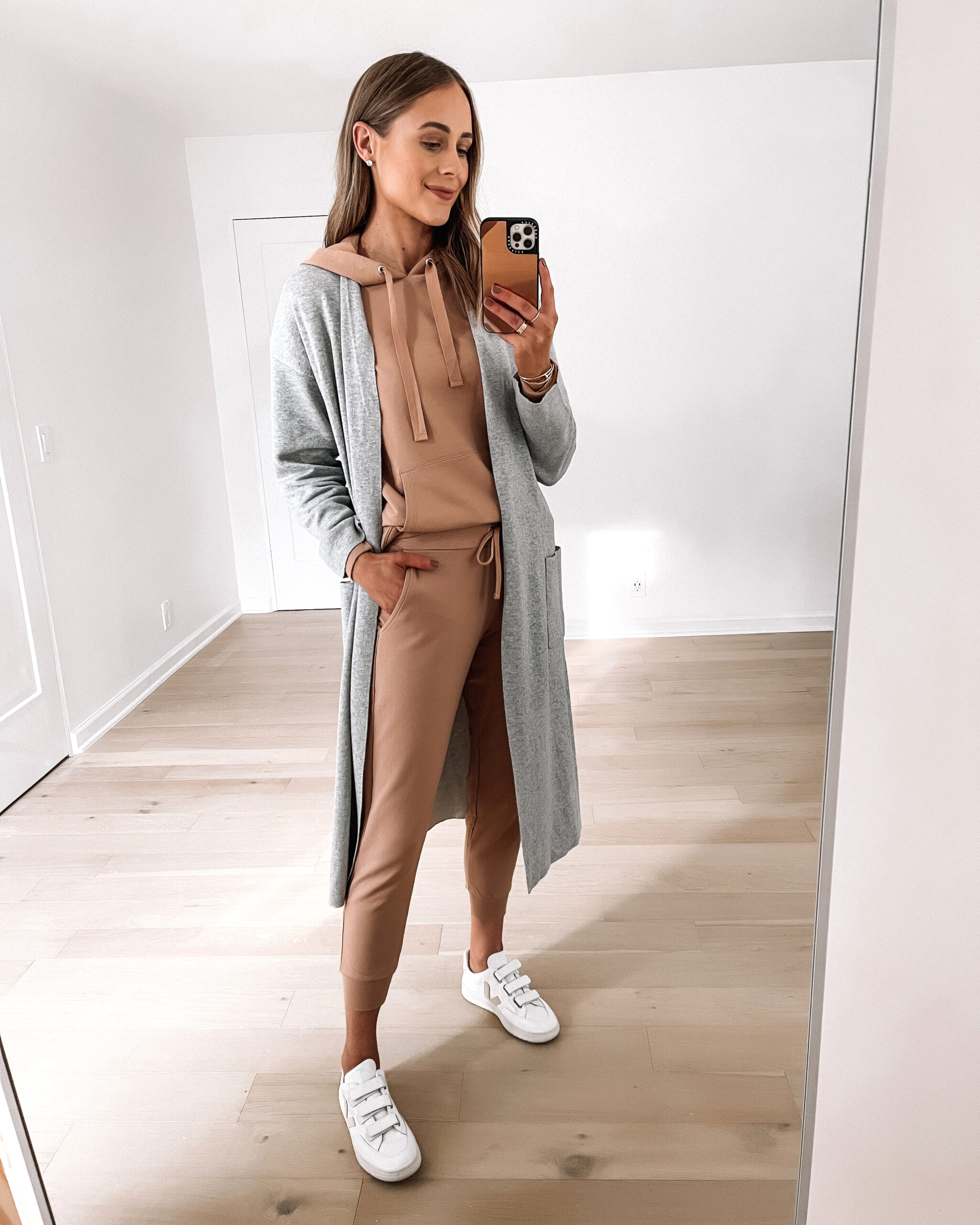 Tan sweatshirt outfit sale