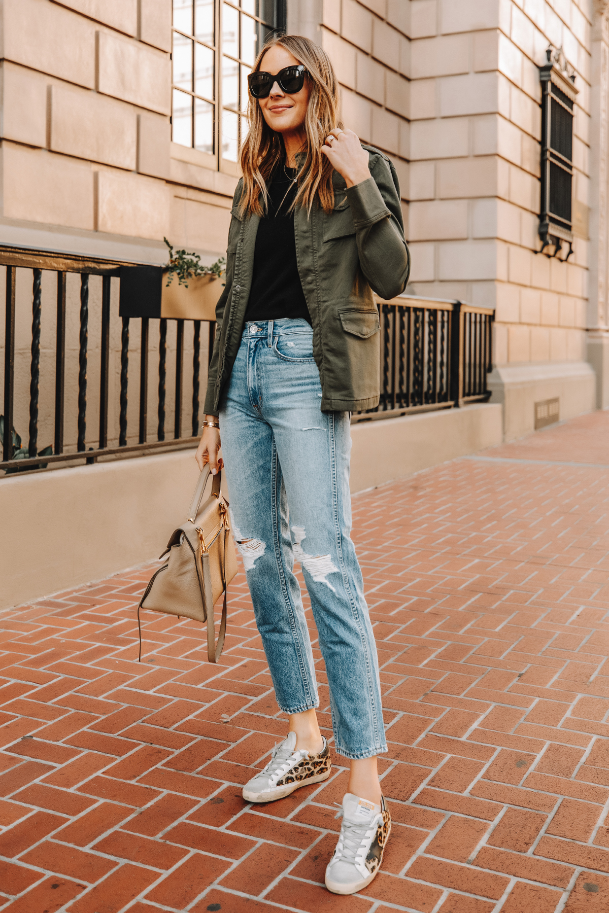 8 Utility Jacket Outfits To End Your Fashion Slump  Fashion jackson, Utility  jacket outfit, Green jacket outfit