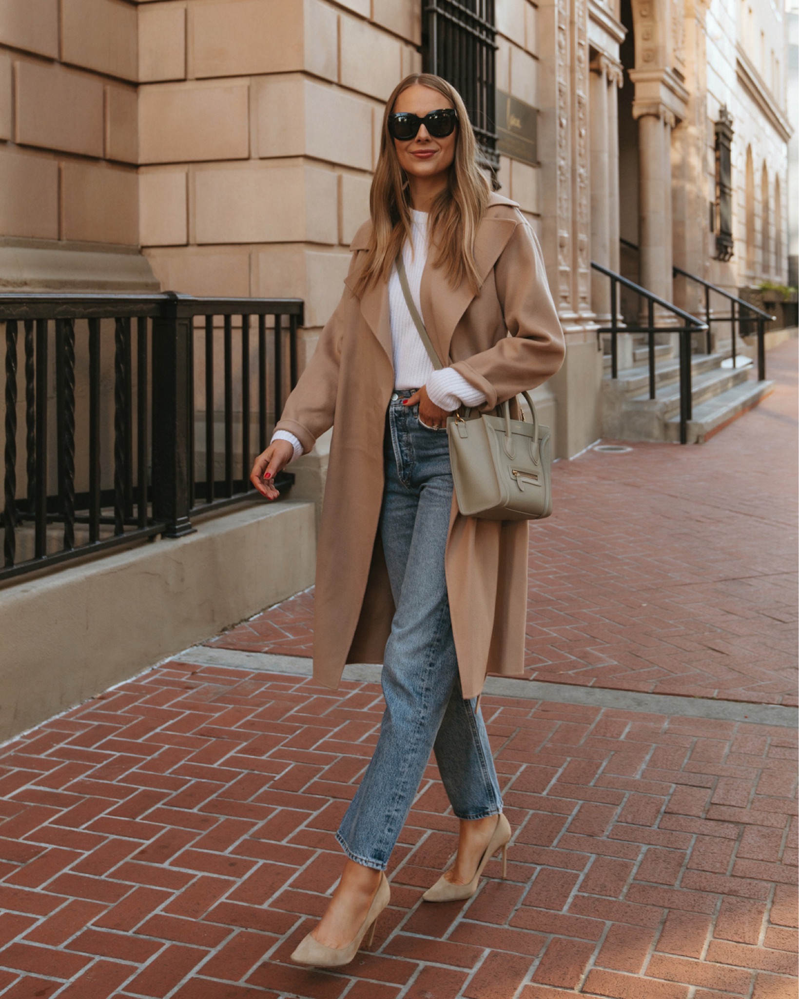 18 Best Women Work Outfits With Jeans - Styleoholic