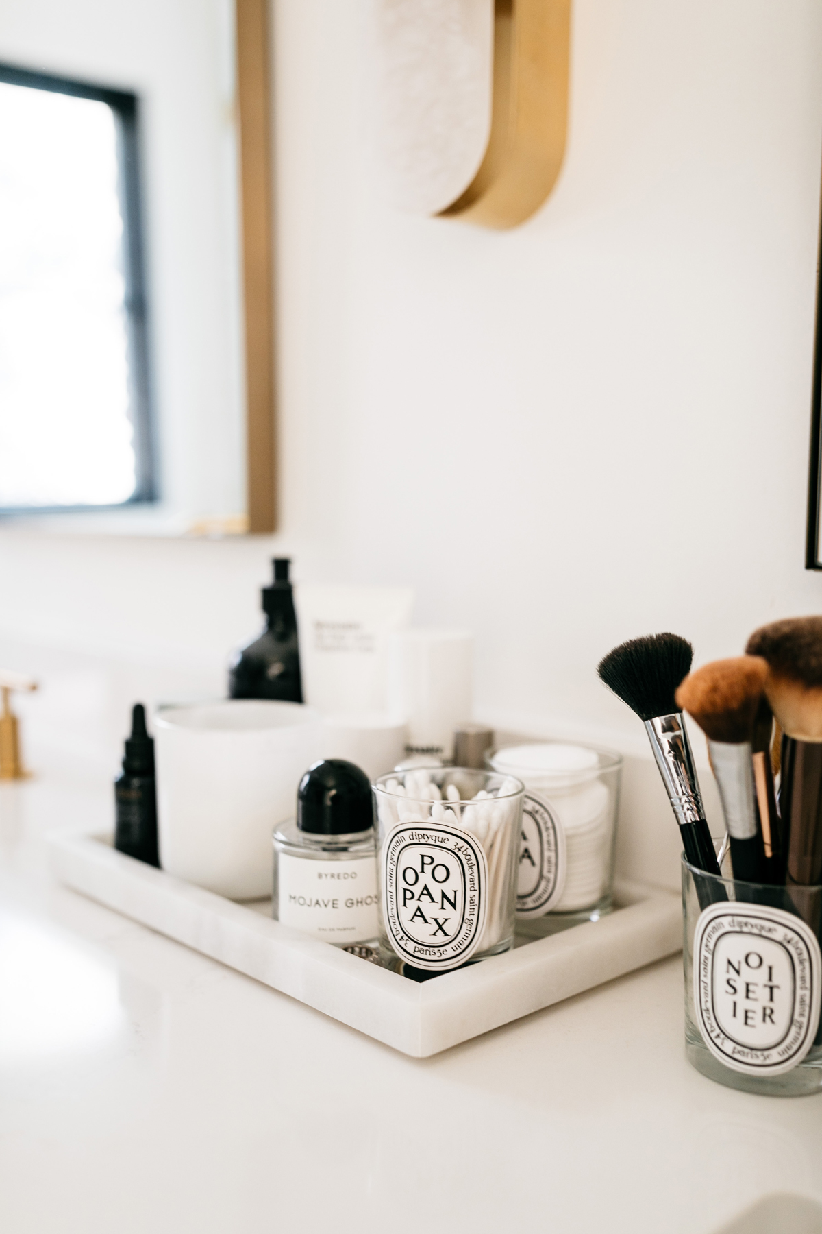 Bathroom Shelf Styling - Fashion Jackson