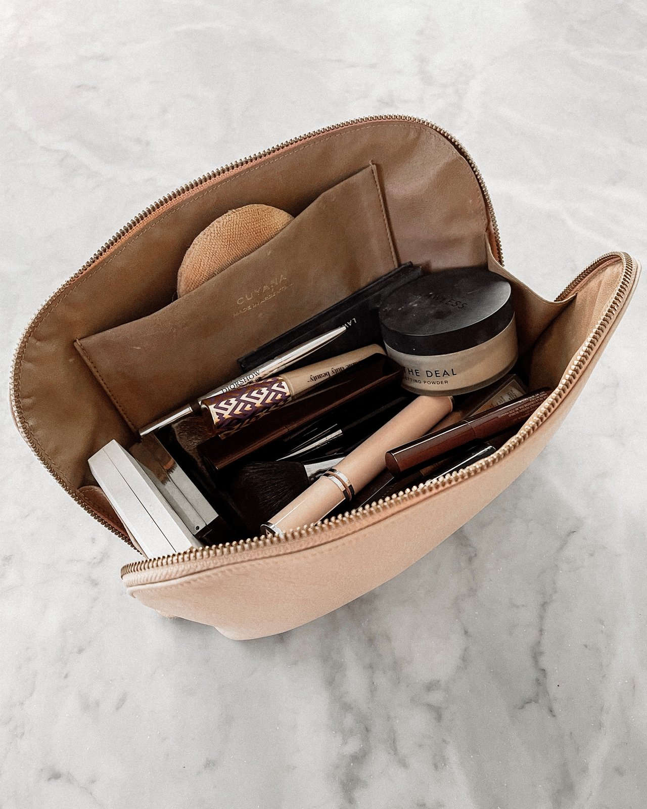 Whats in my travel makeup bag?