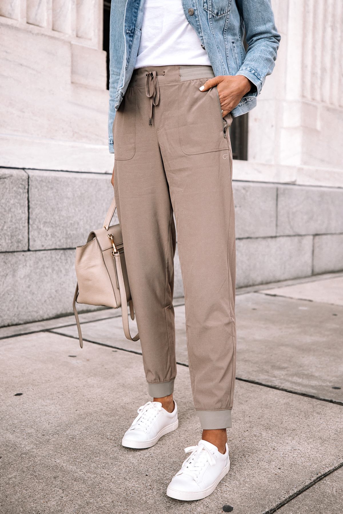 Tan jogger pants  HOWTOWEAR Fashion