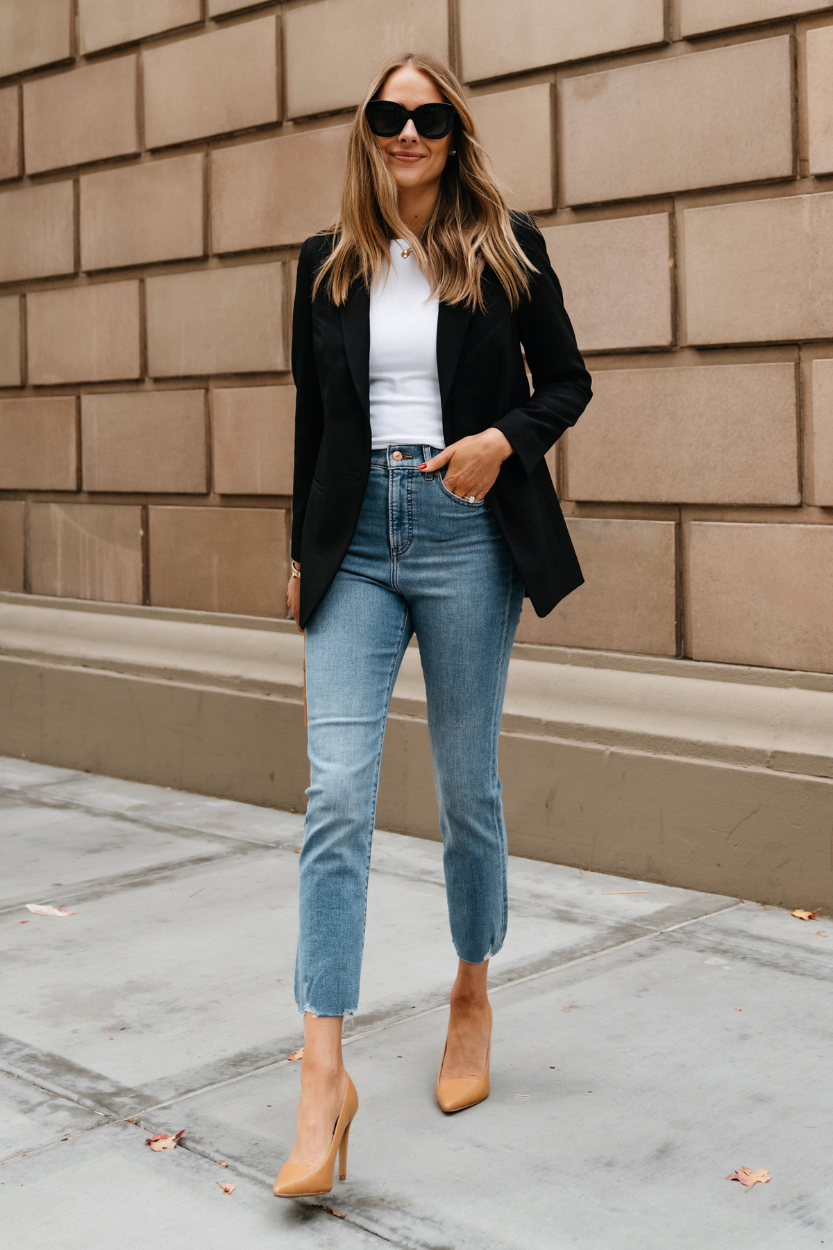 Business Casual Black Blazer Outfit - Fashion Jackson