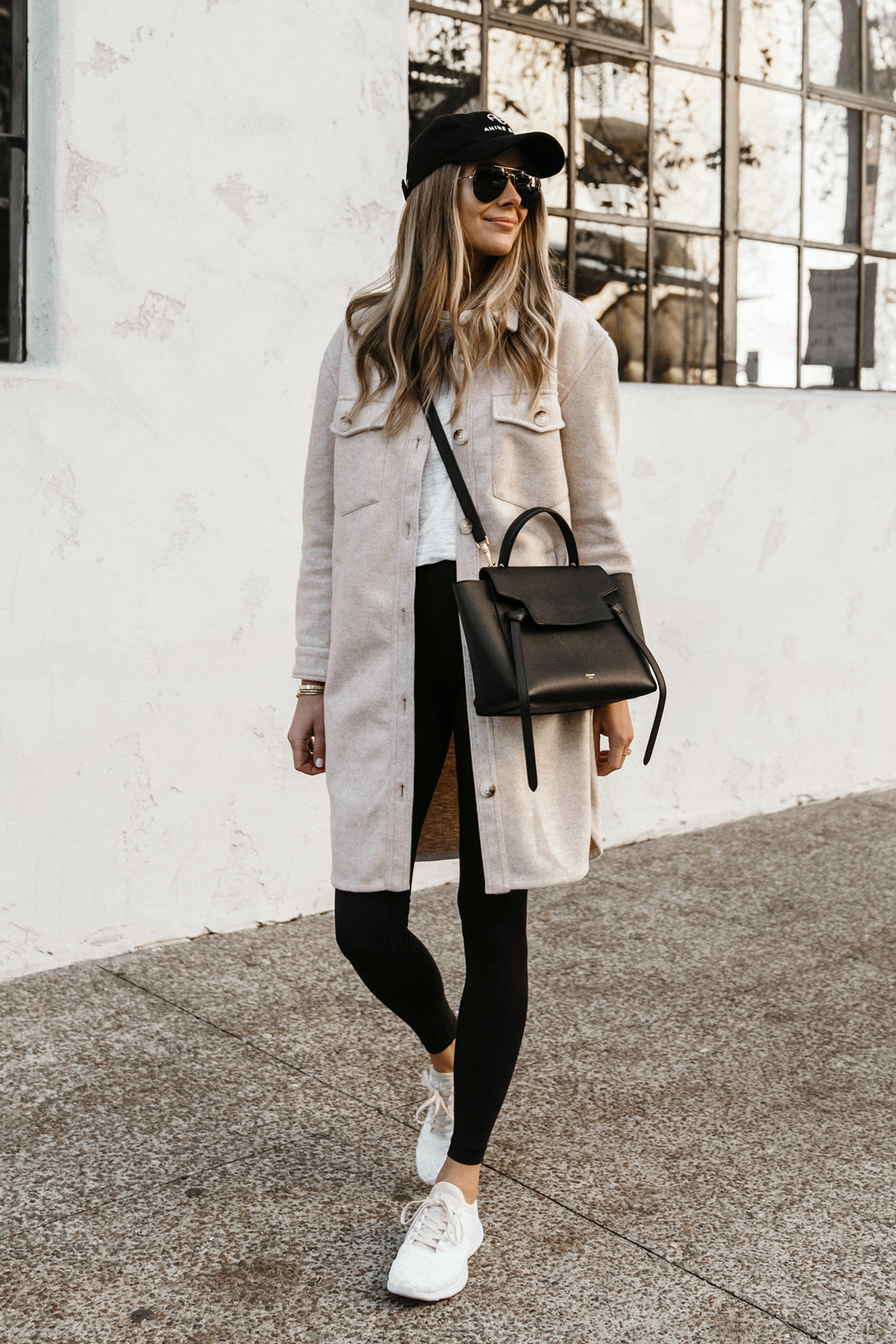 Casual leather leggings outfit on Stylevore-thanhphatduhoc.com.vn
