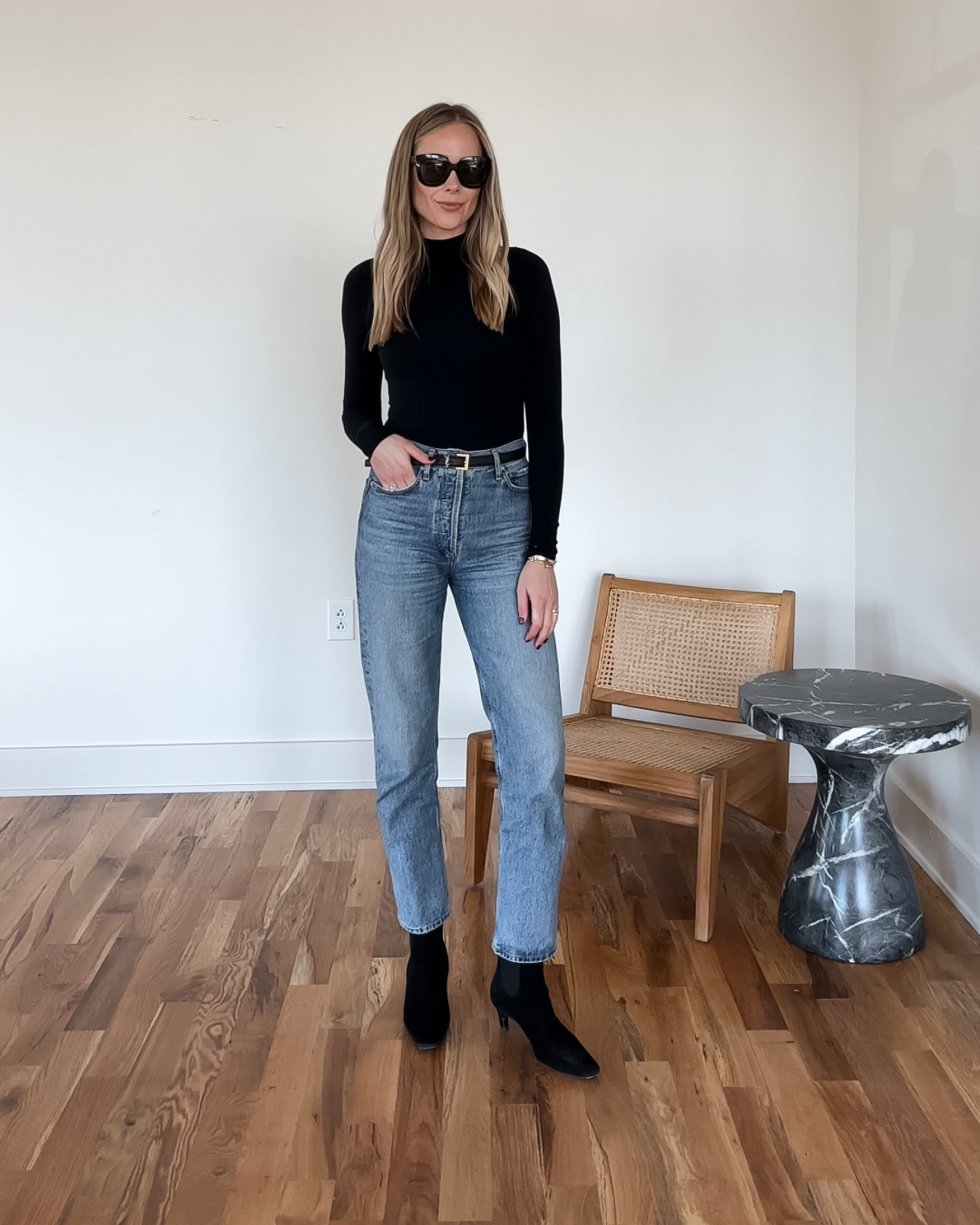 Black jeans and bodysuit hot sale outfit