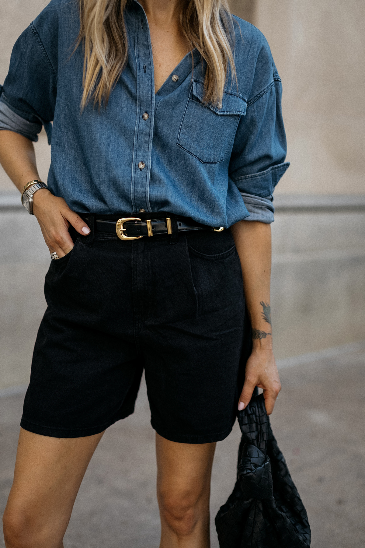 Black Denim Short Outfits